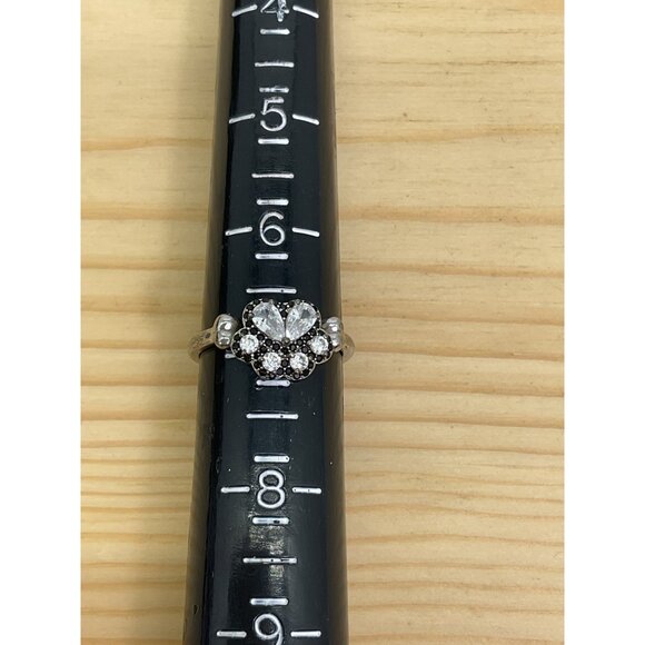 925 Heart Shaped Halo Cluster Accent Ring - Picture 4 of 4